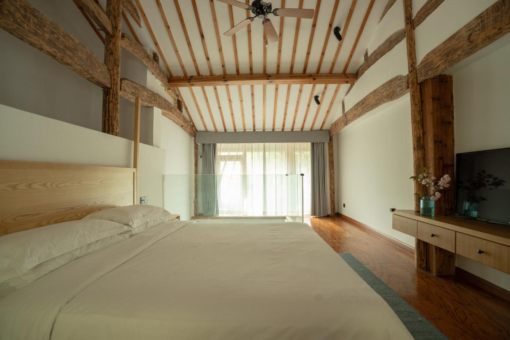 July Bamboo Hostel Deqing Екстер'єр фото