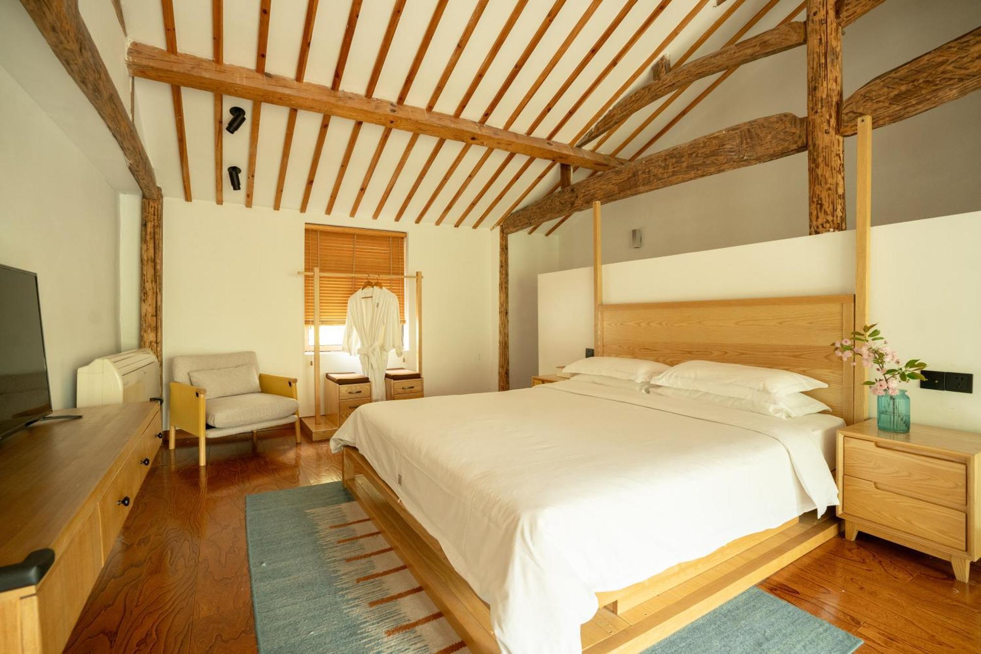 July Bamboo Hostel Deqing Екстер'єр фото
