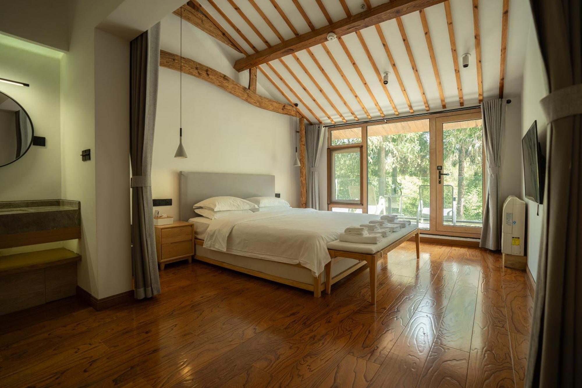 July Bamboo Hostel Deqing Екстер'єр фото