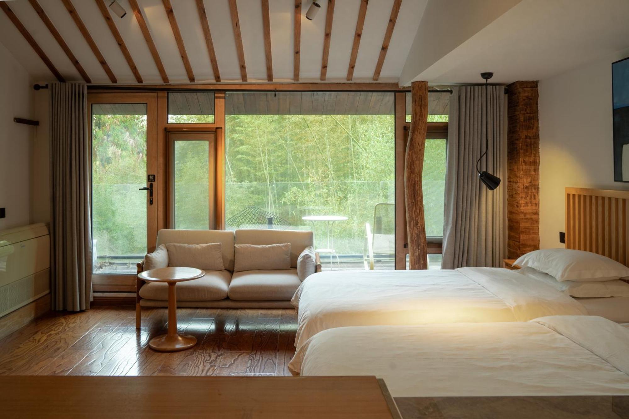 July Bamboo Hostel Deqing Екстер'єр фото